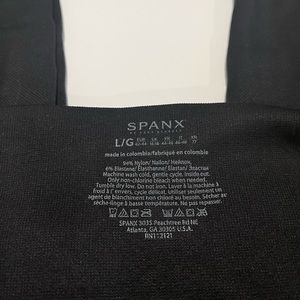 COPY - SPANX Look At Me Now Seamless Legging in Black Sz Large